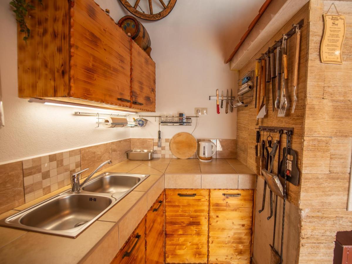 Holiday Home Near Trogir Kaštel Štafilić Exteriör bild