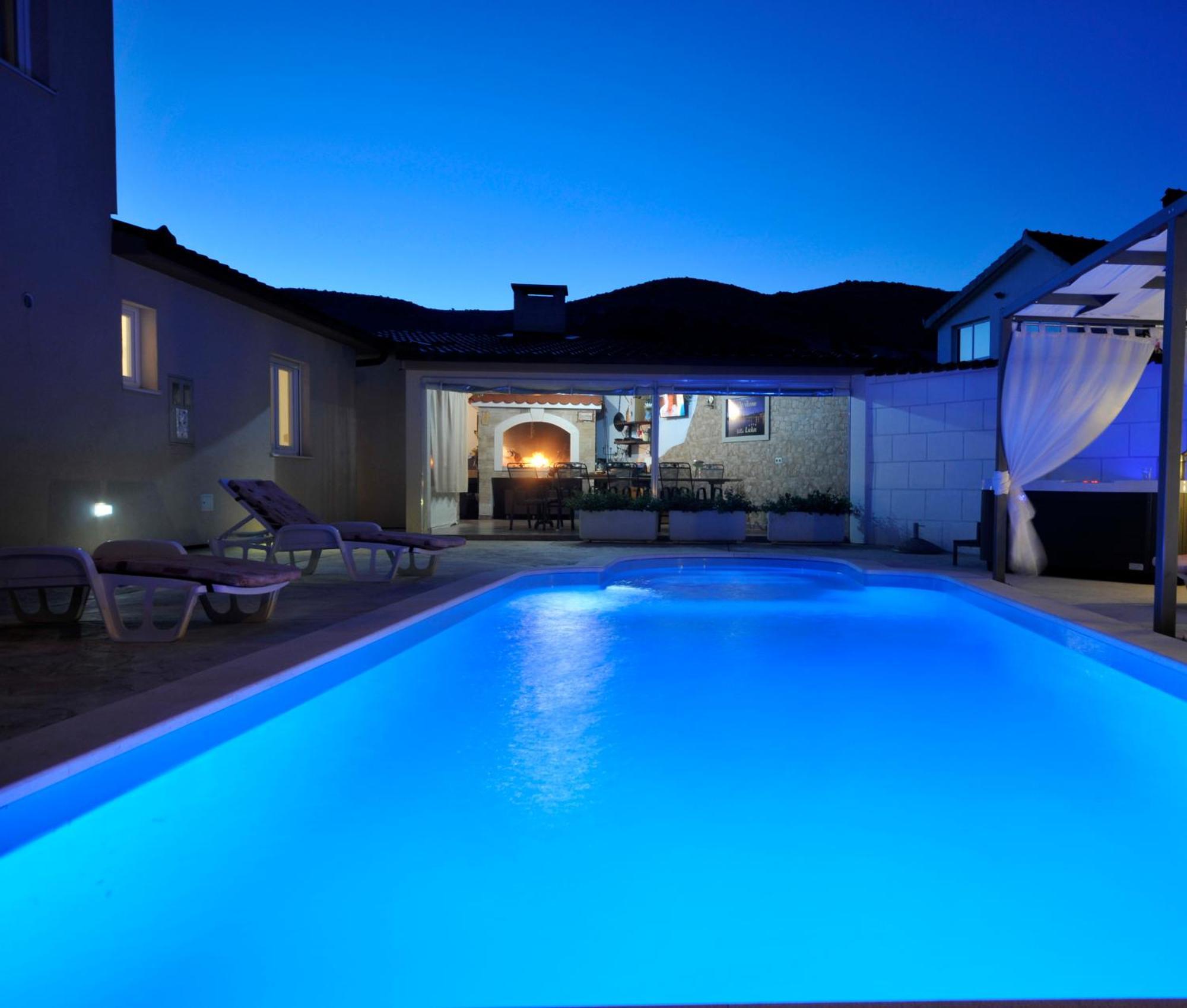 Holiday Home Near Trogir Kaštel Štafilić Exteriör bild