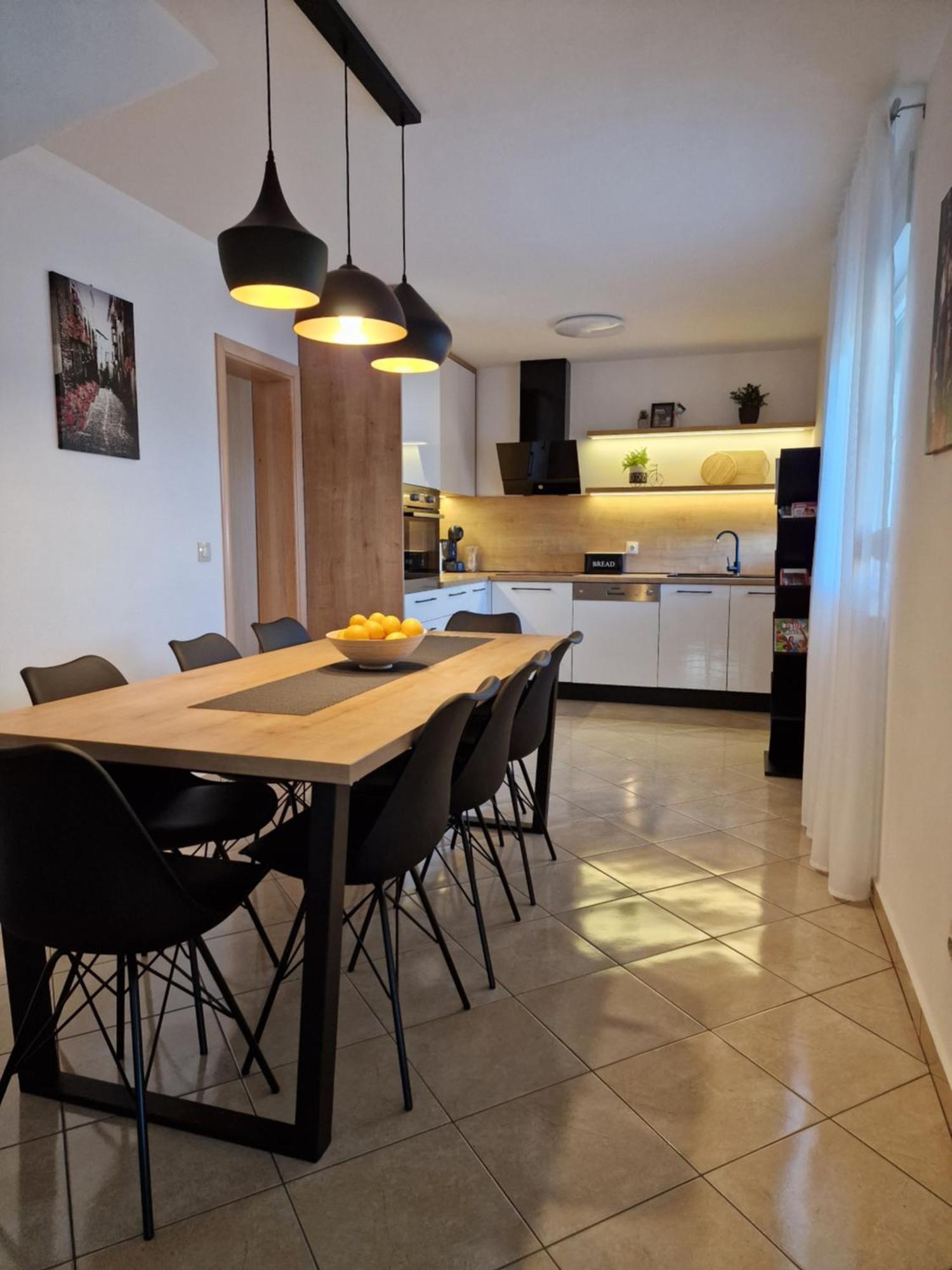 Holiday Home Near Trogir Kaštel Štafilić Exteriör bild