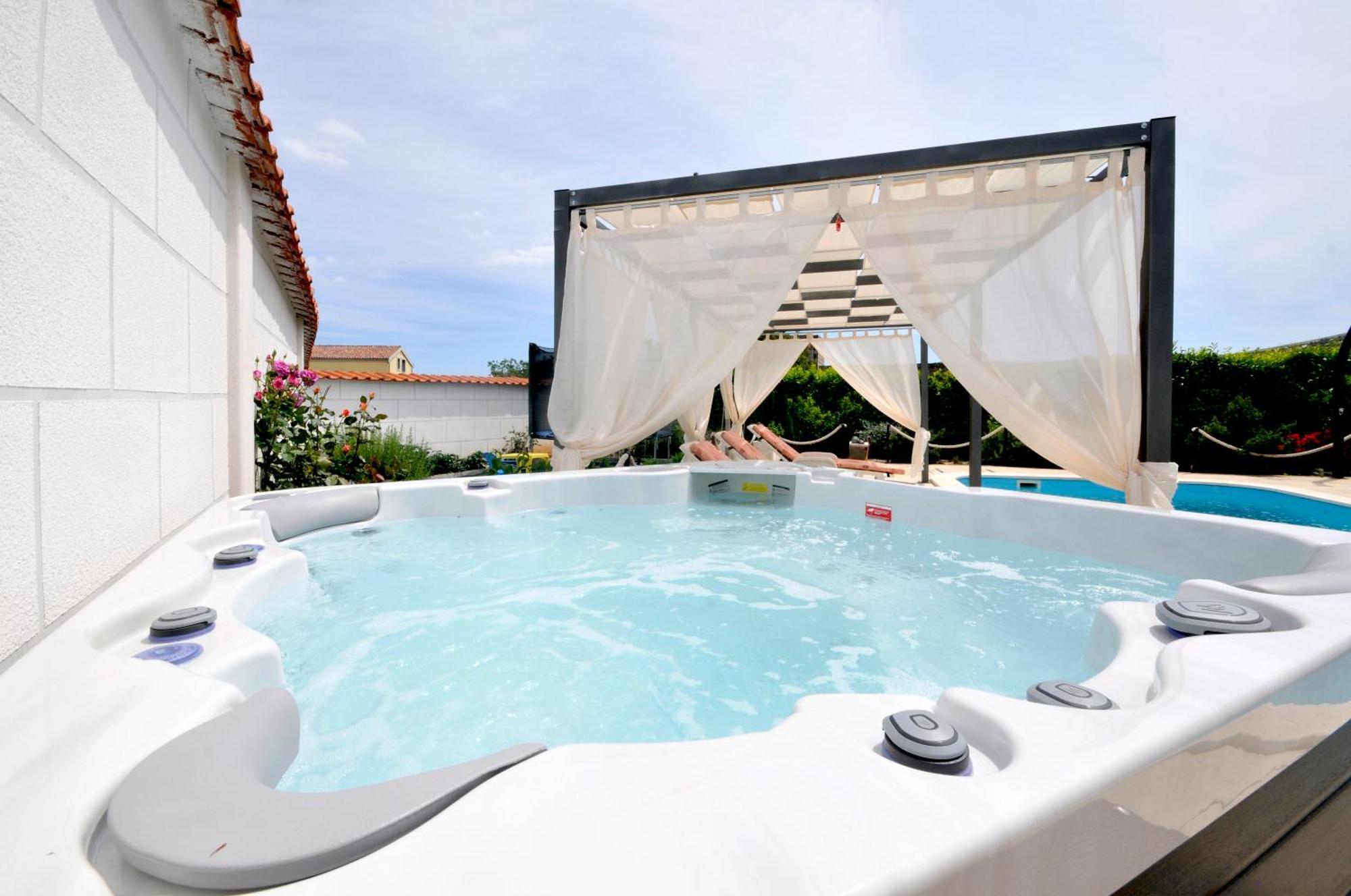 Holiday Home Near Trogir Kaštel Štafilić Exteriör bild
